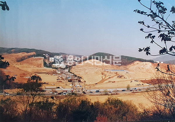 2000년 당시 갈곡마을 전경