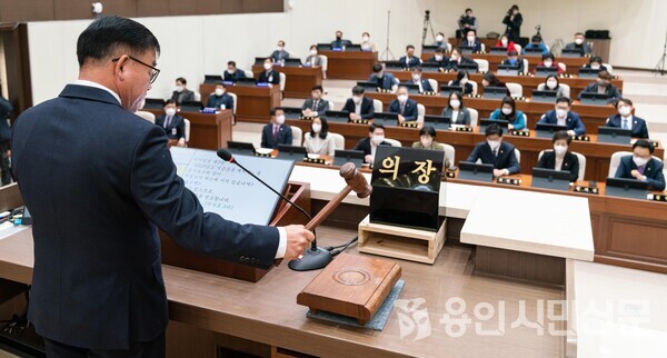 용인특례시의회 본회의장 모습
